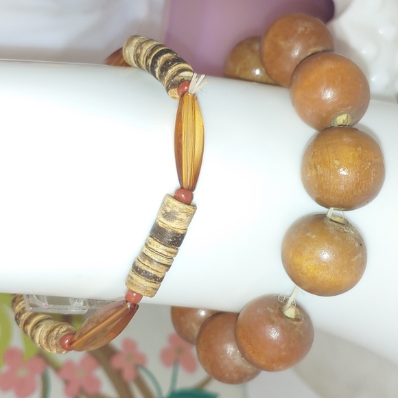 Wooden jewelry bundle - Picture 9 of 15